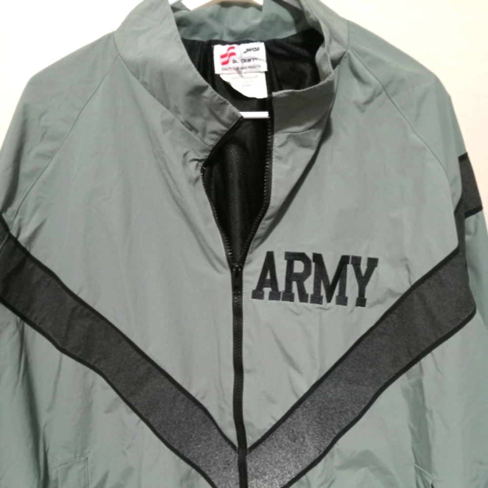 JWOD skilcraft nylon Army uniform jacket size  Large regular